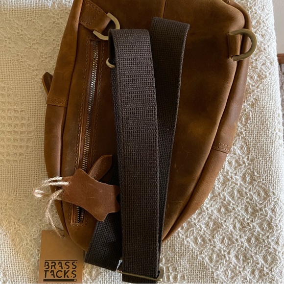 NEW Brass Tacks Leathercraft Sling Shoulder Bag - Picture 6 of 13